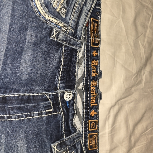 Rock Revival Jeans - Picture 3 of 3